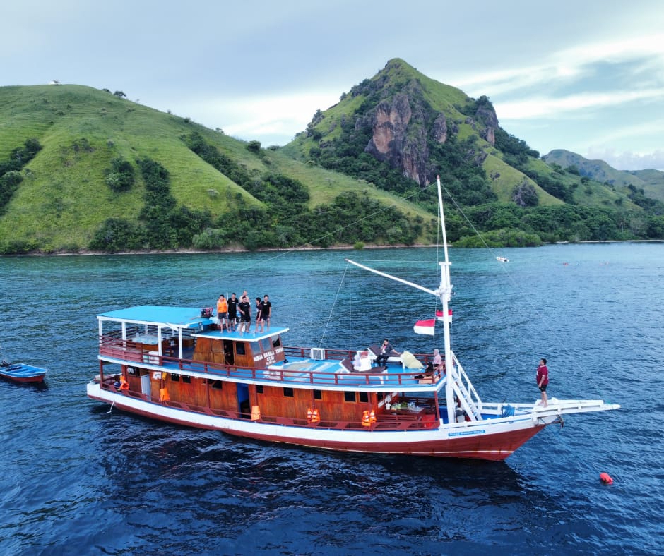 Komodo Open Trip 2D 1N